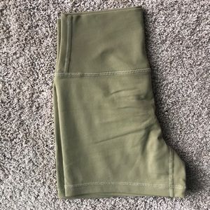 TYC heart booty shorts